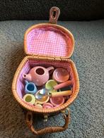 Theeservies in rieten mand, Ophalen, Zo goed als nieuw, Jongen of Meisje