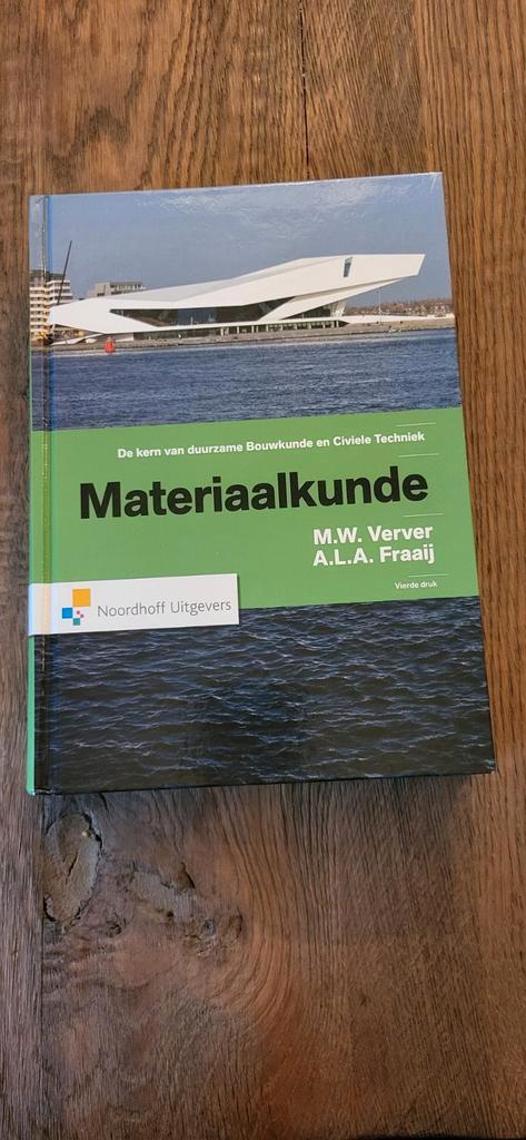 Materiaalkunde - 4e druk, Boeken, Techniek, Zo goed als nieuw, Bouwkunde, Ophalen of Verzenden