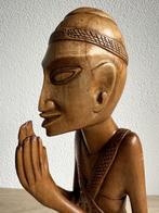 Art-deco houtsnijwerk van een Brahmaanse Balinese priester, Ophalen of Verzenden