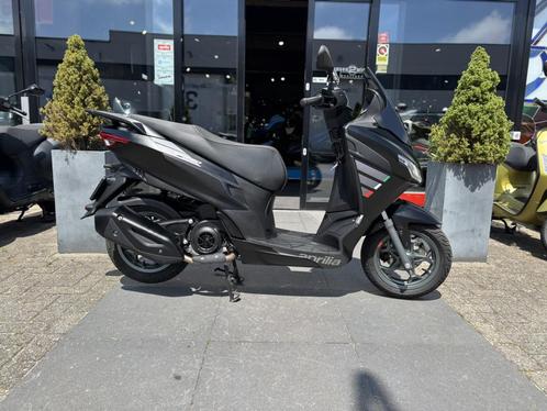 Aprilia SXR 50 45 km E5, Fietsen en Brommers, Scooters | Aprilia, Nieuw, Overige modellen, Benzine, Ophalen of Verzenden