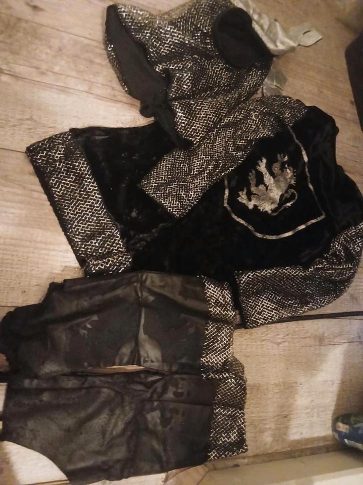 Ridder kostuum maat 122-128, Kinderen en Baby's, Carnavalskleding en Verkleedspullen, Gebruikt, Jongen, 122 t/m 128, Ophalen of Verzenden
