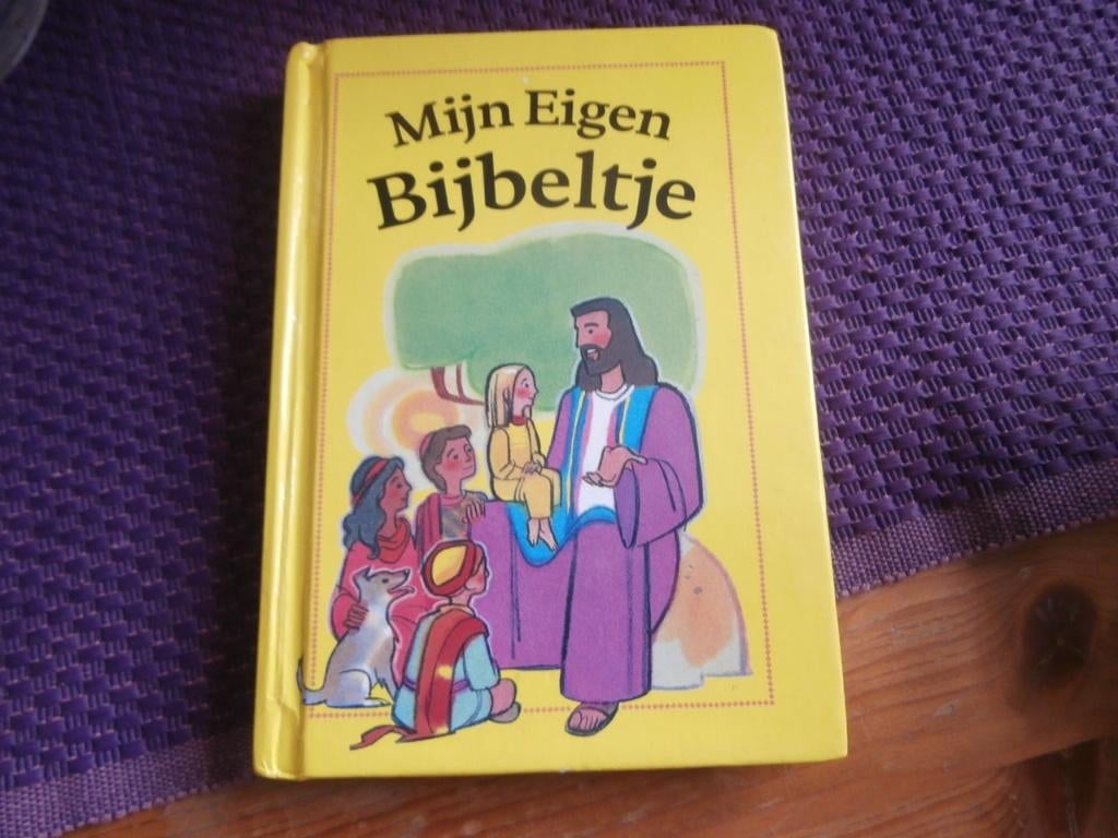 Boek mijn eigen bijbeltje gideon betty fletcher lou police, Ophalen of Verzenden, Gelezen, Betty Fletcher, 1 tot 2 jaar