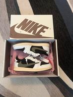 Travis Scot Nike Air Jordan 1 Low - Maat 39, Ophalen of Verzenden, Zo goed als nieuw