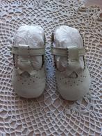 Leuke kleine babyschoentjes van wit leer, Ophalen of Verzenden