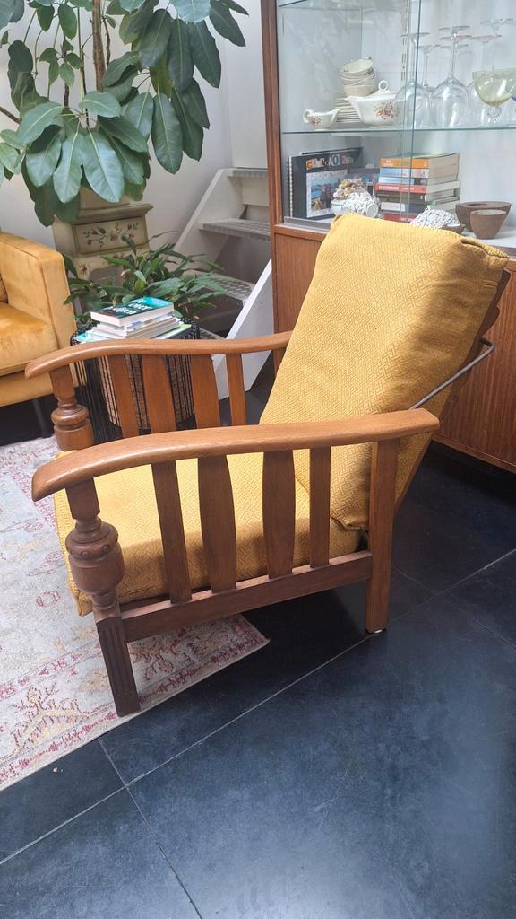 Vintage rookstoel, 60+ jaar, verstelbaar, Huis en Inrichting, Fauteuils, Gebruikt, Hout, Stof, 50 tot 75 cm, 75 tot 100 cm, Ophalen of Verzenden