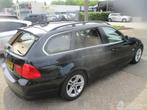 BMW 3-serie Touring 318i Business Line, Achterwielaandrijving, Zwart, Origineel Nederlands, Handgeschakeld