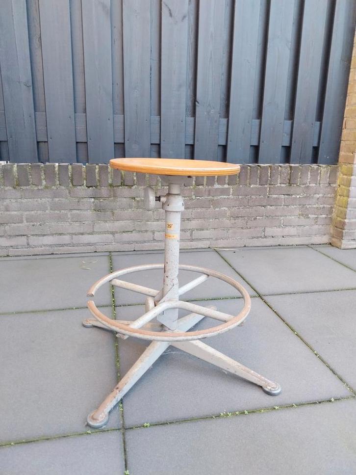 Ahrend de Cirkel Atelierkruk Friso Kramer Jaren 70, Huis en Inrichting, Bureaustoelen, Ophalen