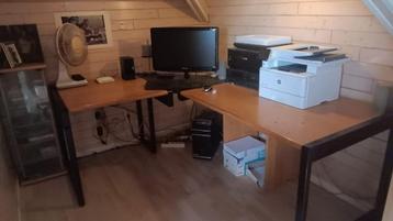 industrieel hoekbureau