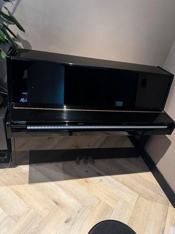 Samick su-108p piano te koop beschikbaar voor biedingen