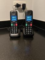 TELEFOONSET  GIGASET E290  handig met grote toetsenknop !, Ophalen, Zo goed als nieuw, 2 handsets