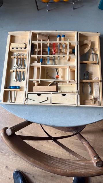 Gereedschap set/kistje voor kinderen beschikbaar voor biedingen