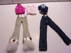 Barbie Kleertjes Hippie grijze lange broek en 3 topjes erbij, Ophalen of Verzenden, Zo goed als nieuw, Kleertjes