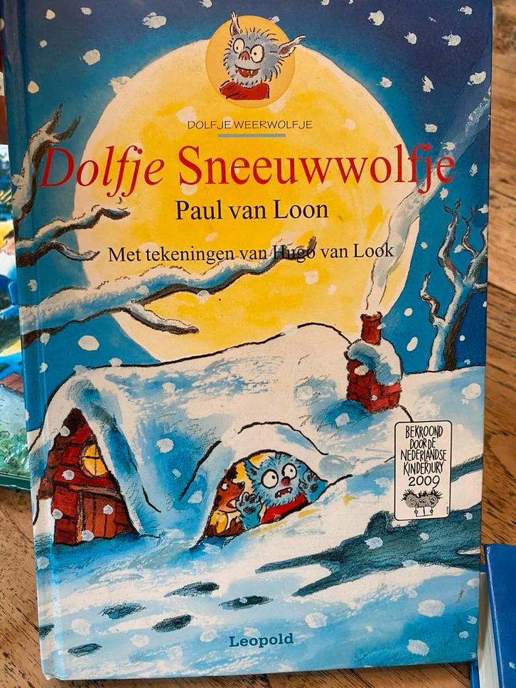 Dolfje Sneeuwwolfje - Paul van Loon, Boeken, Kinderboeken | Jeugd | onder 10 jaar, Zo goed als nieuw, Fictie algemeen, Ophalen of Verzenden