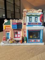 Lemax Wheelie's Cycle And Skate Shop, Ophalen of Verzenden, Zo goed als nieuw