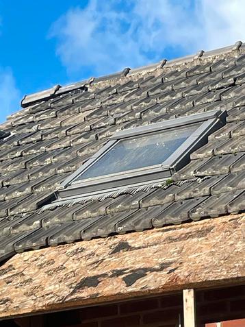Velux Dakraam Hout 6 stuks  - Gebruikt beschikbaar voor biedingen