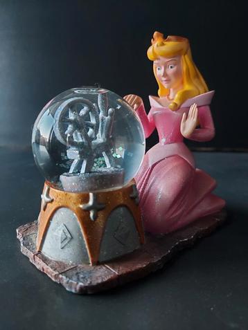Disney Doornroosje sneeuwbol – vintage decoratiebeeld beschikbaar voor biedingen