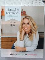 Vivian Reijs - Herstel je hormonen in 10 stappen, Boeken, Kookboeken, Ophalen of Verzenden, Zo goed als nieuw, Vivian Reijs