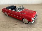 Mooie Chevrolet cabriolet met fictie motor 1:18:geheel blik, Hobby en Vrije tijd, Modelauto's | 1:18, Ophalen of Verzenden, Zo goed als nieuw