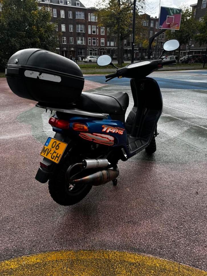 piaggio typhoon 172 cc, Fietsen en Brommers, Scooters | Piaggio, Zo goed als nieuw, Zip, Tweetakt, Ophalen of Verzenden