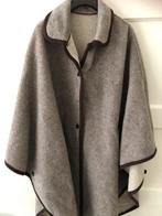 Te koop: wollen cape, beige, maat 38/40, zgan!, Ophalen of Verzenden, Zo goed als nieuw, Maat 38/40 (M), Beige
