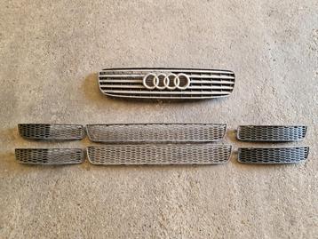 Audi TT 8N grill en bumper roosters  beschikbaar voor biedingen