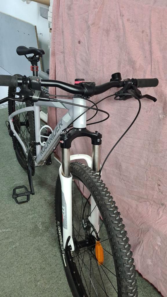 Mountainbike Rockrider ST540 grijs roze, Fietsen en Brommers, Fietsen | Crossfietsen en BMX, Zo goed als nieuw, 24 inch of meer
