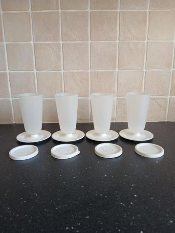 Tupperware ijscoupes beschikbaar voor biedingen