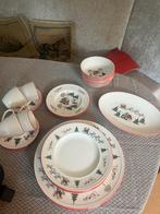 Wedgewood windsor christmas service, Huis en Inrichting, Keuken | Servies, Nieuw, Ophalen of Verzenden, Wedgwood, Porselein