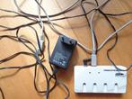 USB HUB THRUSTMASTER USB UNIVERSAL SERIAL BUS MET VOEDING, Ophalen, Nieuw