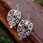 Ethnasia Boho Noire Oorbellen verzilverd messing onyx steen, Verzenden, Zo goed als nieuw, Hangers, Met edelsteen