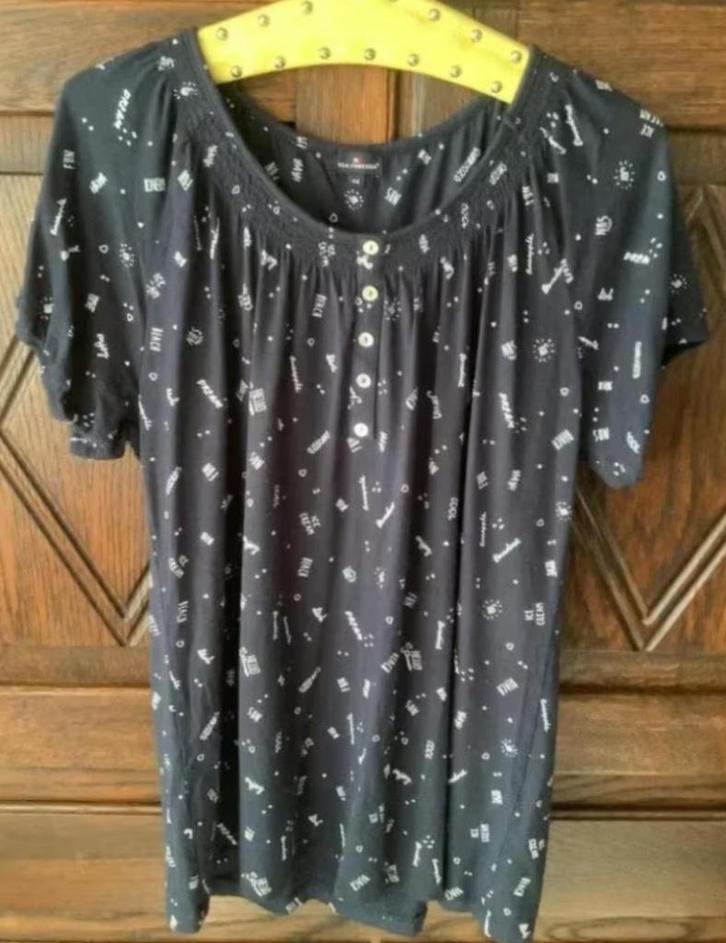 Donkerblauwe top, shirt witte details; 44; Via Cortesa, Kleding | Dames, Tops, Gedragen, Maat 42/44 (L), Blauw, Korte mouw, Ophalen of Verzenden