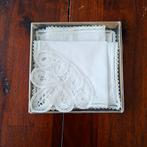 Wit zakdoekje met prachtig kant, Antiek en Kunst, Ophalen of Verzenden