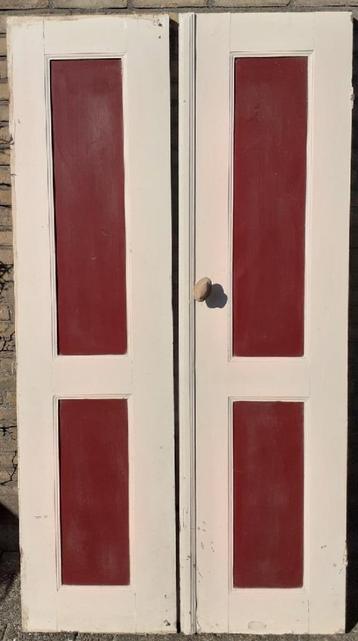 oude smalle deurtjes- hergebruik of decoratie beschikbaar voor biedingen