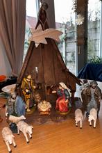 Bergische Krippe met antieke houten stal, Ophalen