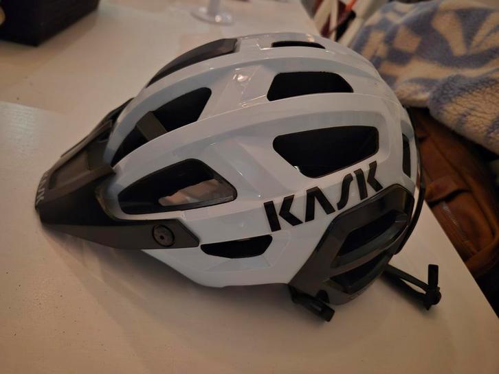 Kask Fietshelm, Fietsen en Brommers, Fietsaccessoires | Fietshelmen, Nieuw, Heer of Dame, Overige maten, Ophalen of Verzenden