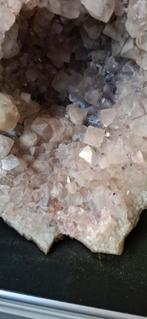 Te koop amerthist geode, Verzamelen, Mineralen en Fossielen, Ophalen, Mineraal