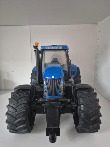 Speelgoed Tractor - New Holland beschikbaar voor biedingen