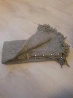 Te koop grijze sjaal met kraaltjes, Ophalen, Nieuw, Maat 46/48 (XL) of groter, Sjaal