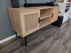 Beliani TV-Stand | TV-meubel - Oak, Huis en Inrichting, Ophalen, 100 tot 150 cm, Eikenhout, Zo goed als nieuw