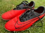 Nike phantom voetbalschoenen maat 41/42, Sport en Fitness, Voetbal, Ophalen of Verzenden, Zo goed als nieuw, Schoenen