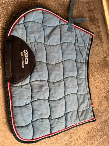 Eskadron springdekje full beschikbaar voor biedingen