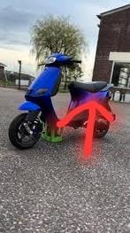 GEZOCHT ACHTERKAP PUCH ZIP, Fietsen en Brommers, Ophalen of Verzenden, Benzine