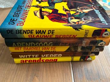 Arendsoog deel 1-5 met vouw losse kaften. Mooie staat beschikbaar voor biedingen