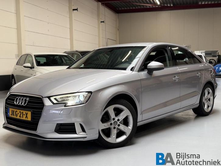 Audi A3 Limousine  1.0 TFSI Sport | Xenon | Trekhaak, Auto's, Audi, Bedrijf, A3, ABS, Airbags, Airconditioning, Bluetooth, Centrale vergrendeling
