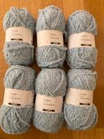 6 Bollen Yarn and Colors Furry color 062 Dye Lot 01, Ophalen of Verzenden, Nieuw, Breien of Haken, Wol of Garen
