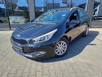 Kia Cee'd Sportswagon 1.6 GDI Comfort Pack Facelift Navigati beschikbaar voor biedingen