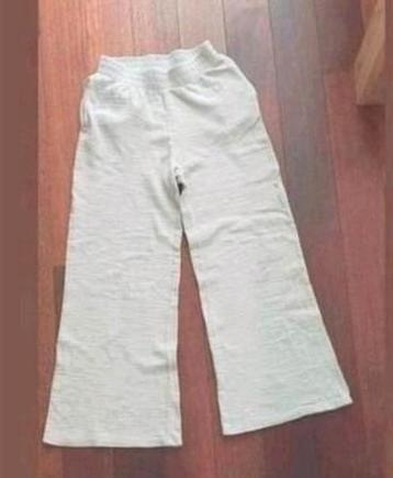 Leuk makkelijk zittend broekje maat 38 15 eur blouse maat 38 beschikbaar voor biedingen
