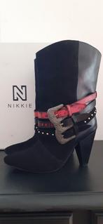 Nikkie enkellaarsjes Straps Ankle Boots zwart maat 38 Nieuw., Zwart, Lage of Enkellaarzen, Nieuw, Ophalen of Verzenden