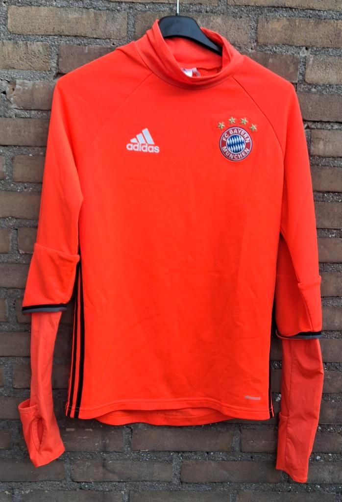 Bayern Munchen.  Traningsshirt.  Maat. L., Verzamelen, Sportartikelen en Voetbal, Zo goed als nieuw, Shirt, Buitenlandse clubs