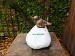 095* bronzen vogel op kei (Boven €75 geen verzendkosten), Ophalen of Verzenden, Nieuw, Overige materialen, Dierenbeeld